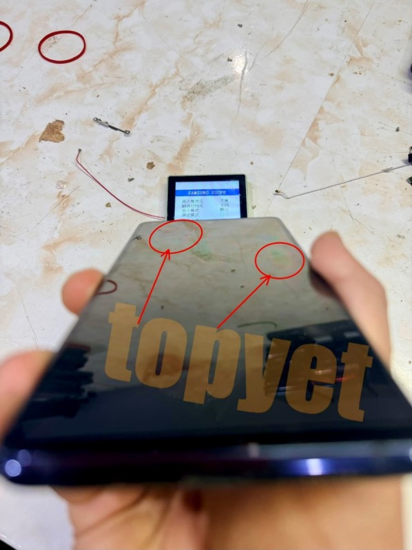 Kako hitro izbrati popolnoma pokvarjene zaslone Samsung LCD